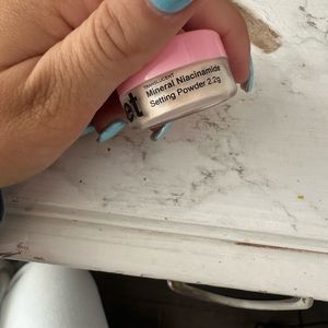 Toy factory setting powder